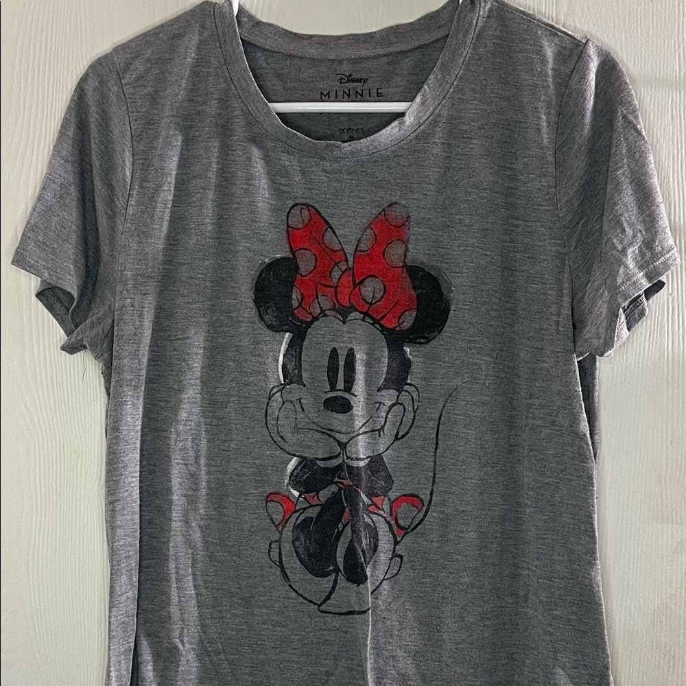 Minnie Mouse solo shirt